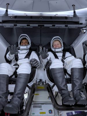 ax4 spacex crewarm co04